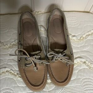 Sperry Women's Beige and Tan Loafers